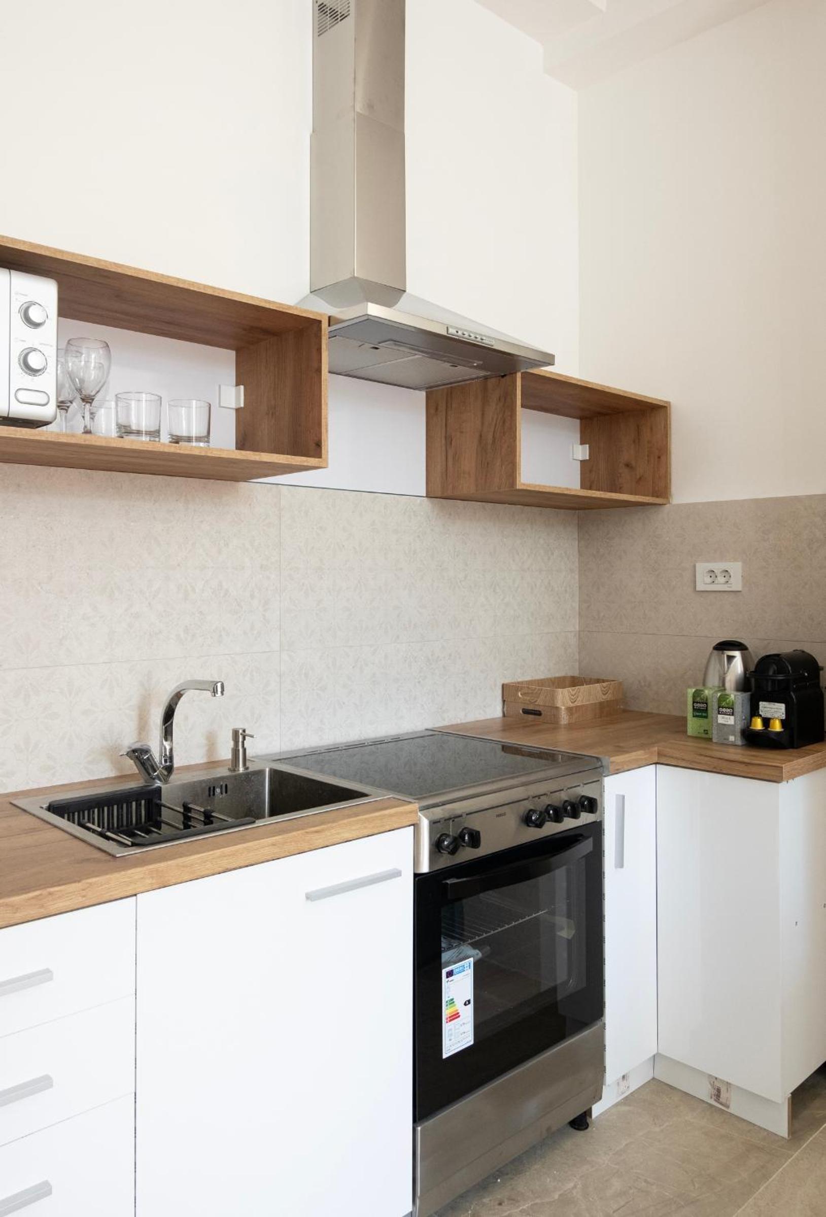 Home Art Apartments-Free Parking-City Center