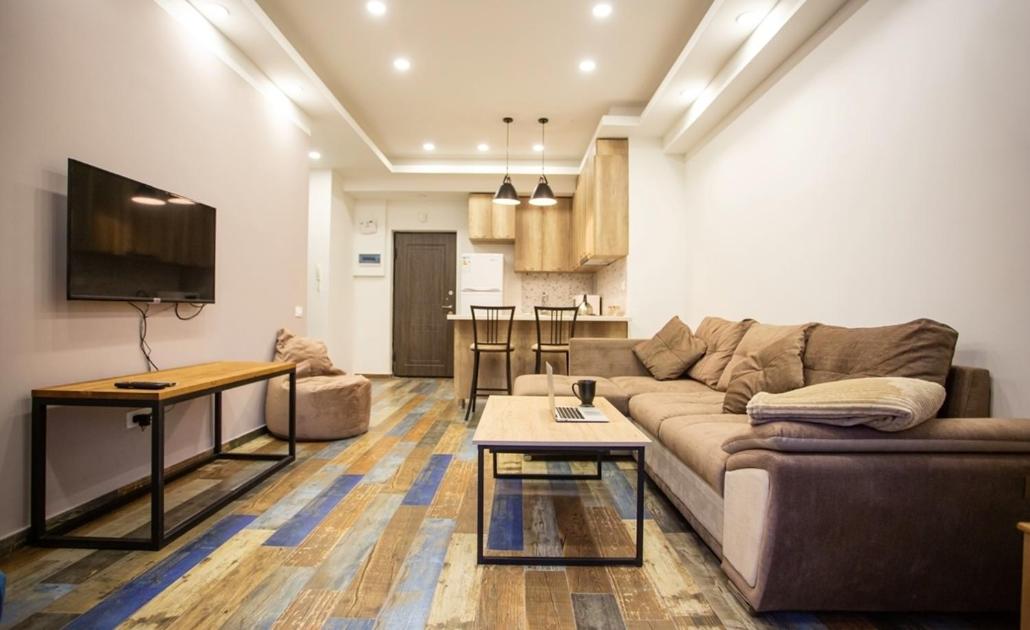 Luxuary One bedroom Apartment on Koghbatsi Street
