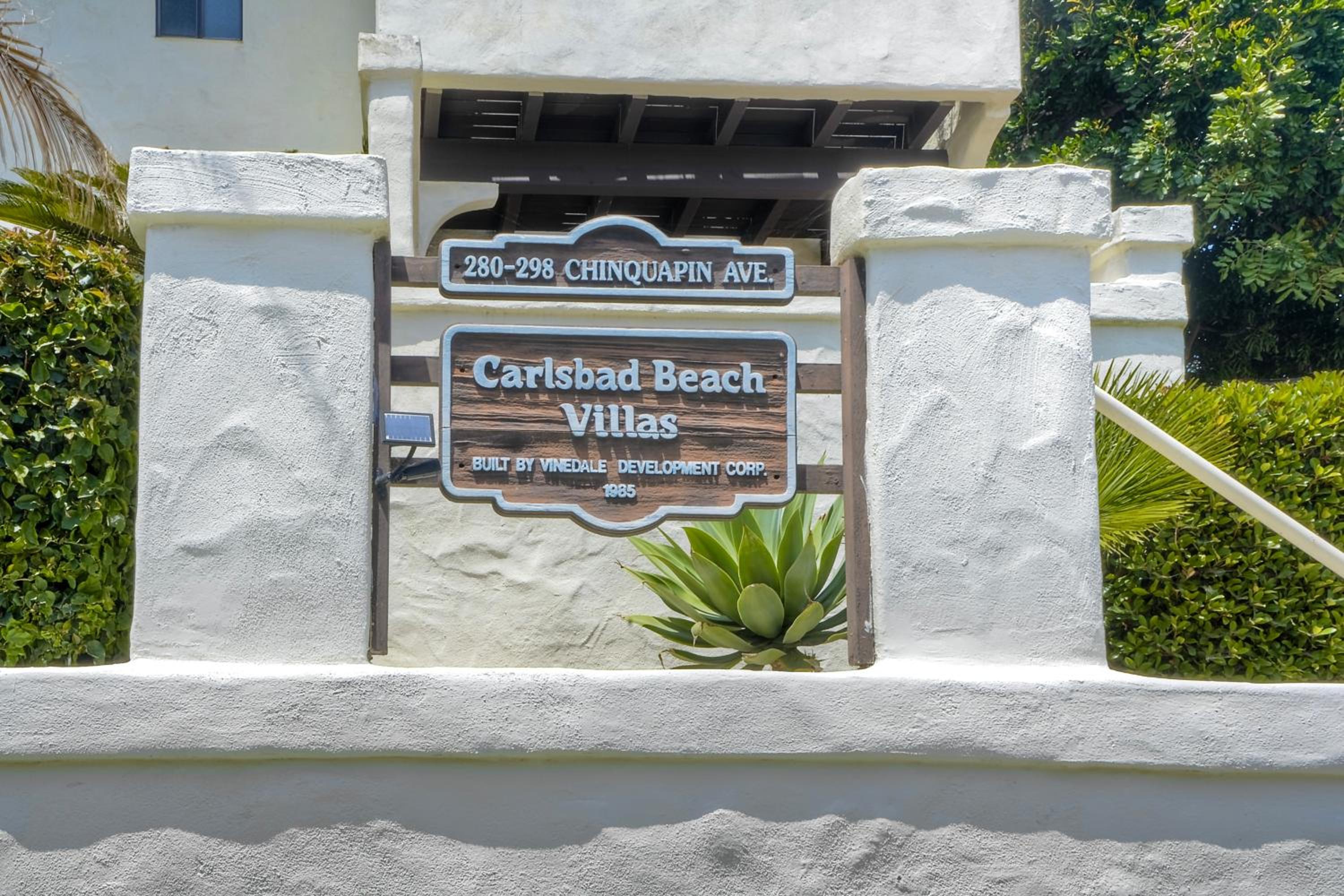 Coastal Bliss - Seashell Cove Retreat - Luxury Living Steps from Beach & Lagoon in Carlsbad, US