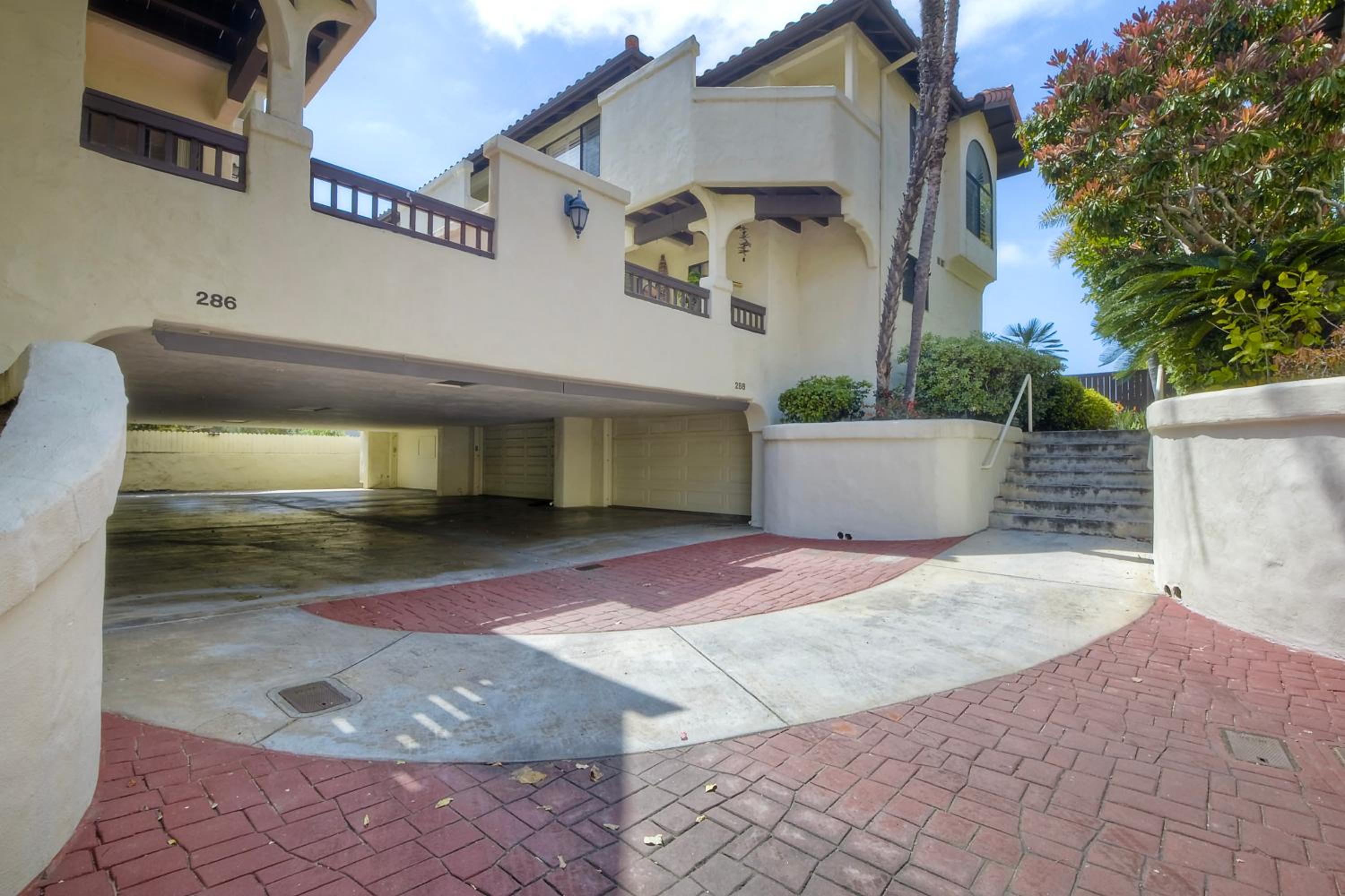 Coastal Bliss - Seashell Cove Retreat - Luxury Living Steps from Beach & Lagoon view 5