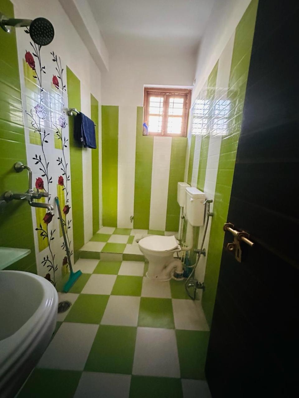 Photo 18