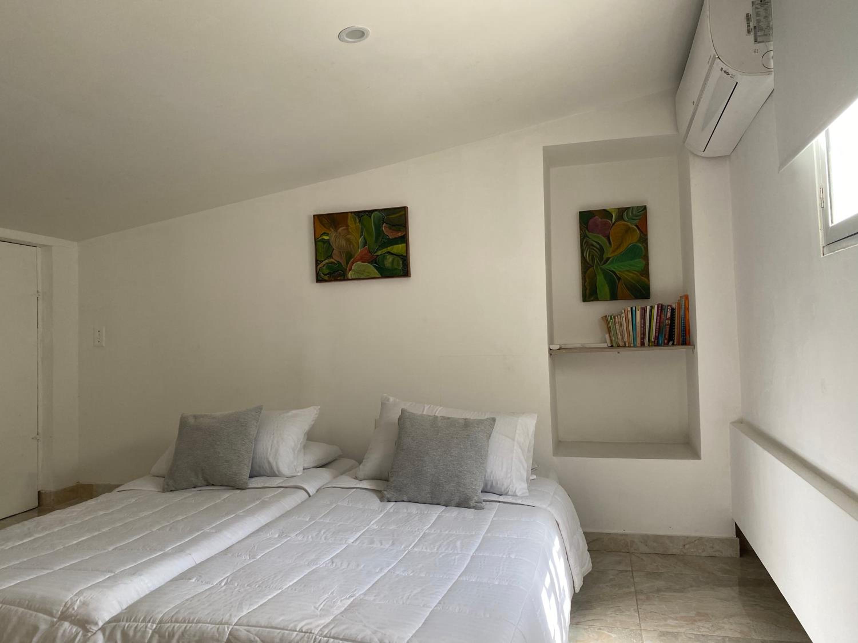 Cozy Apto Inside the Historic City of Cartagena