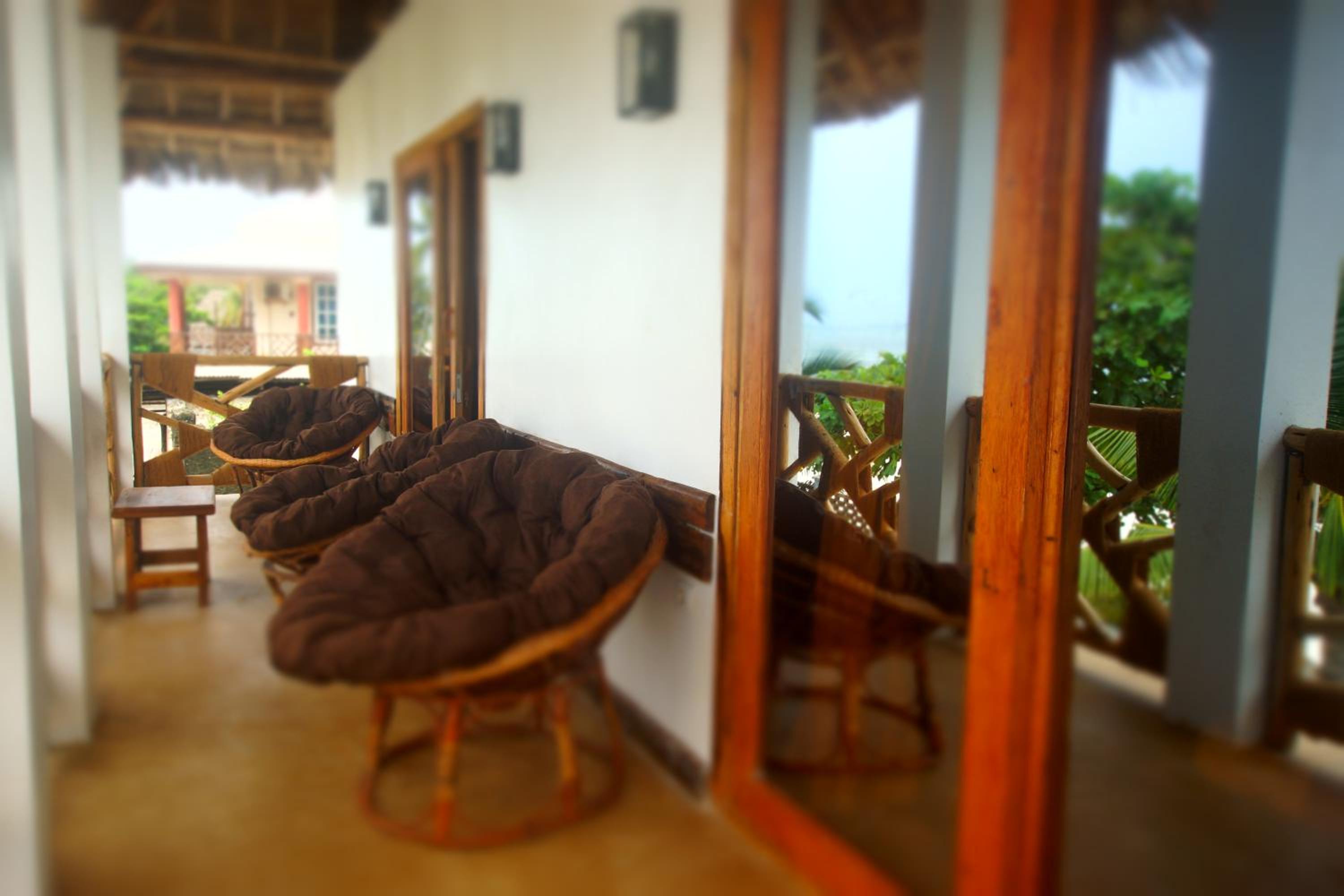 Amani Beach Villa- Bwejuu