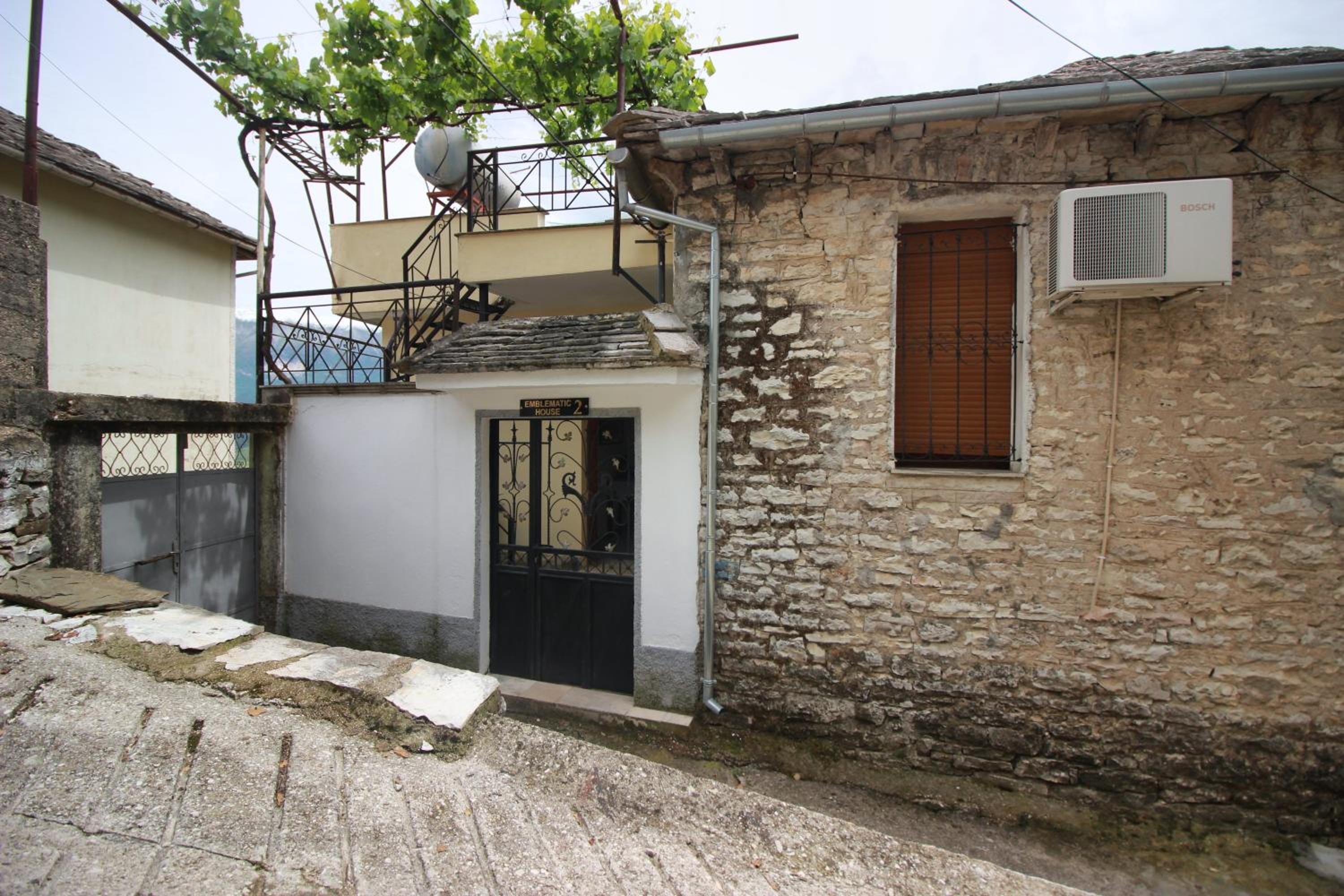 Emblematic House Apartment 2