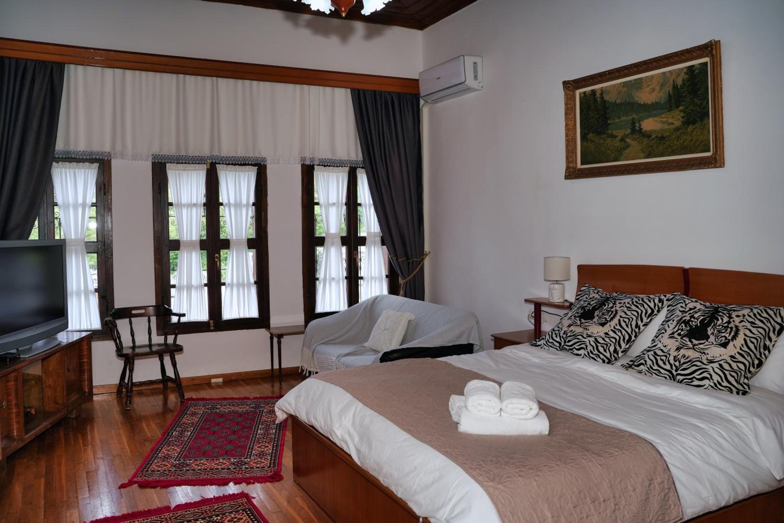 Emblematic House Apartment 2