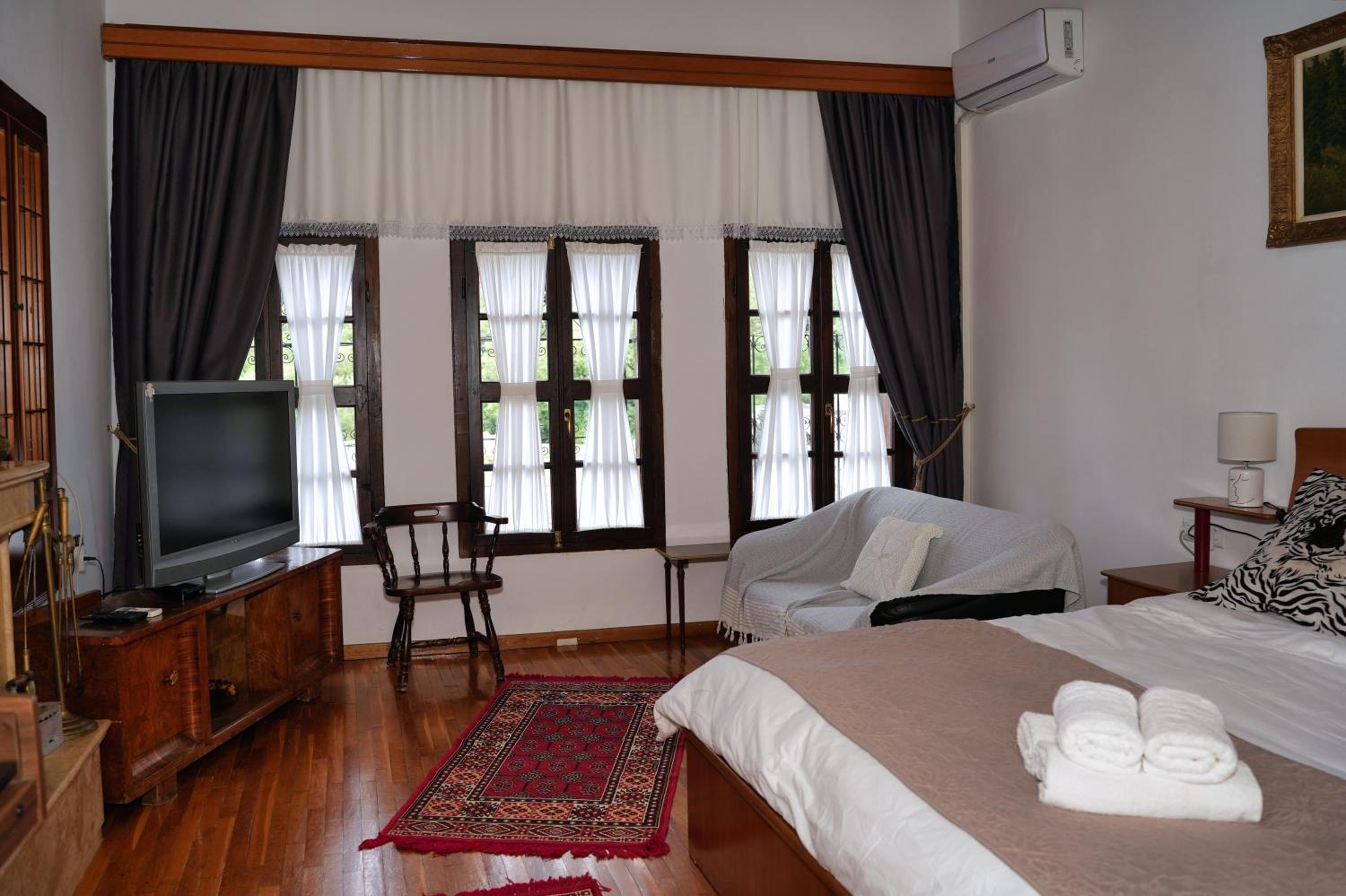 Emblematic House Apartment 2
