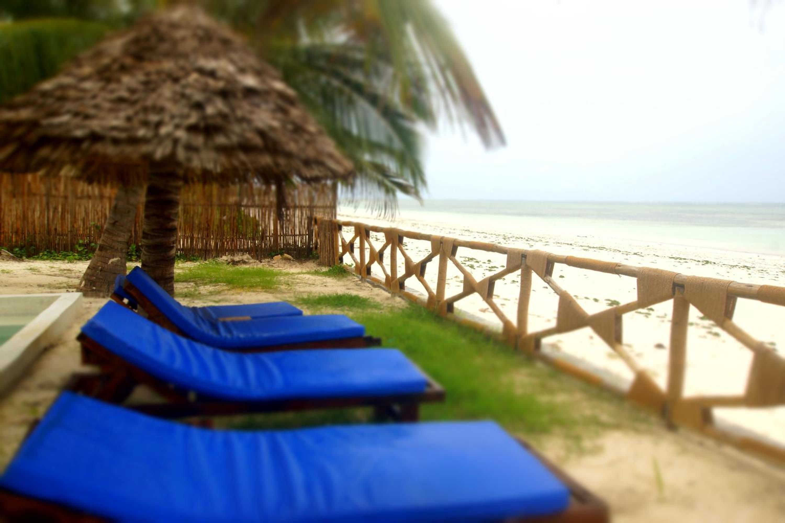 Amani Beach Villa- Bwejuu