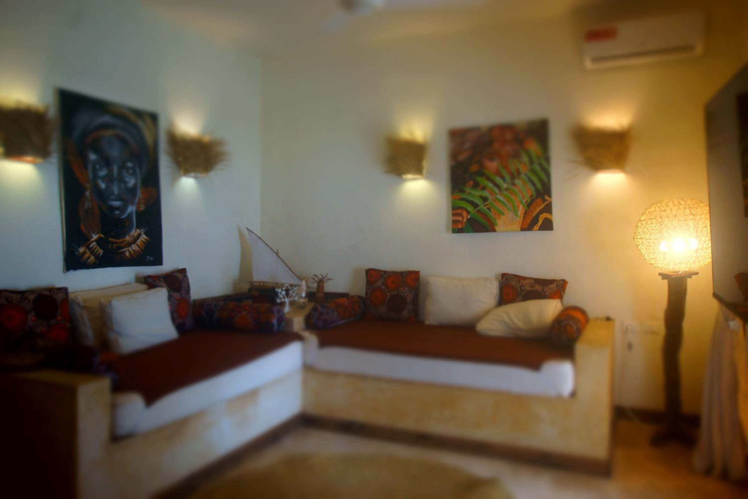 Amani Beach Villa- Bwejuu