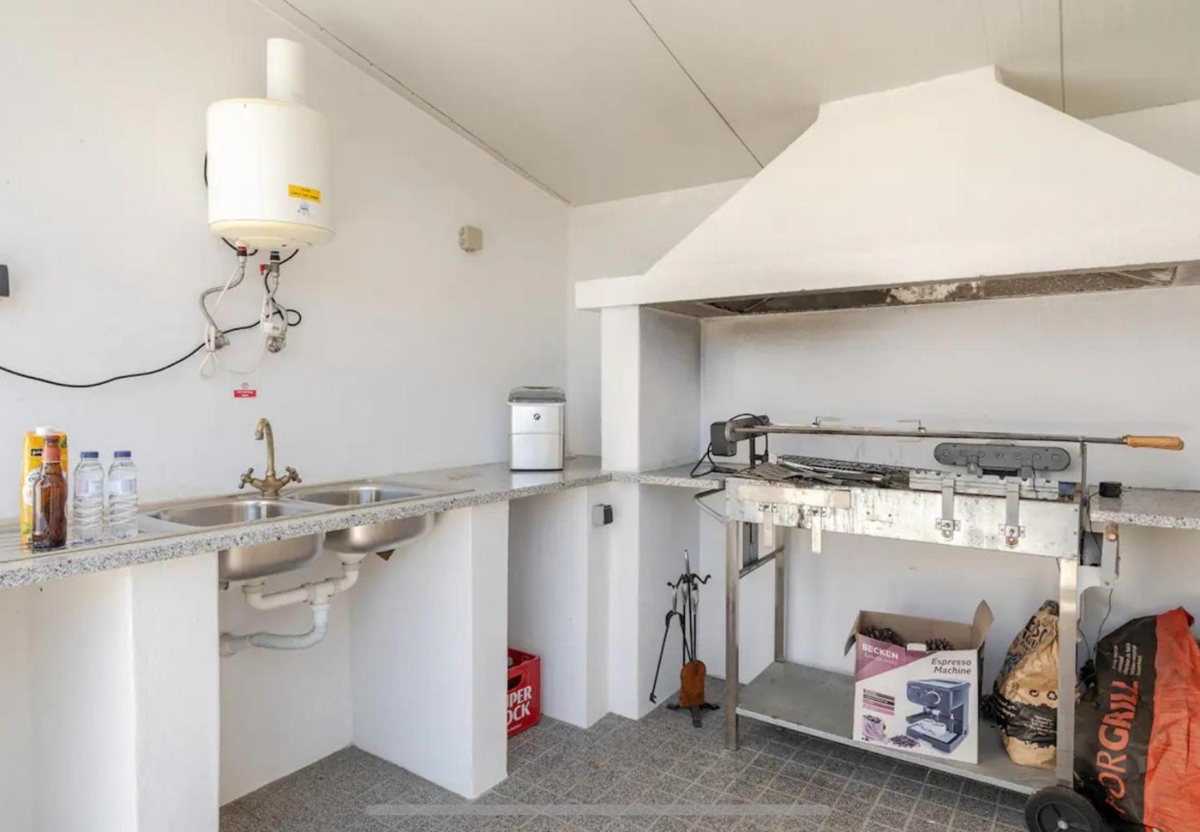 Villa Azul, Graça Portugal