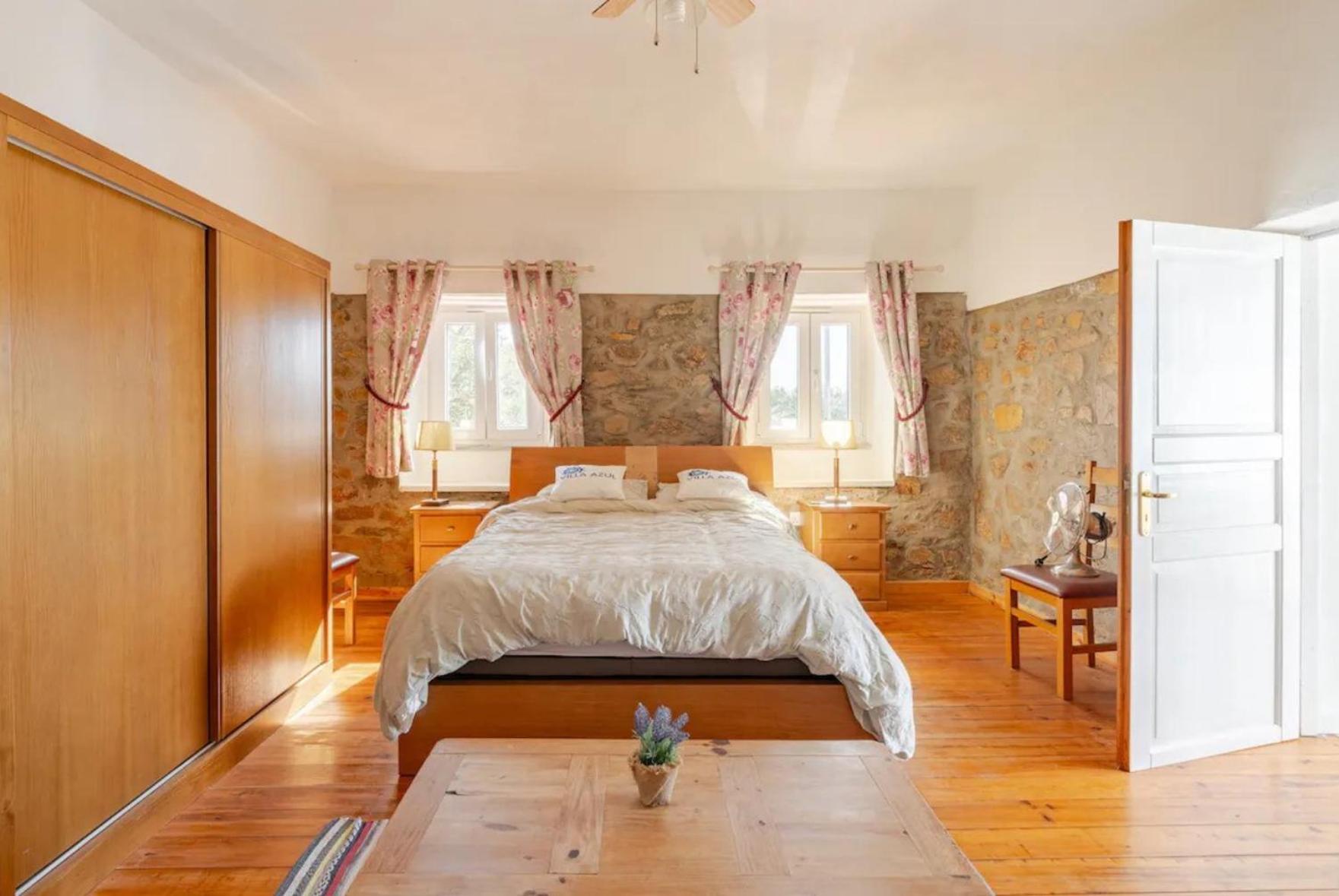 Villa Azul, Graça Portugal