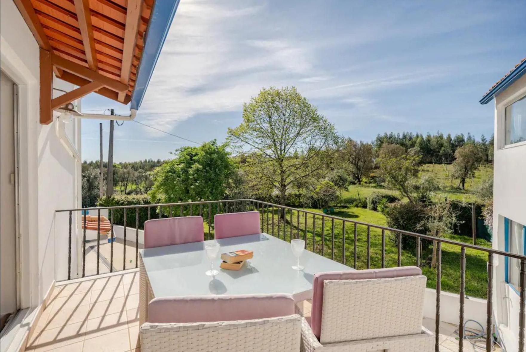 Villa Azul, Graça Portugal