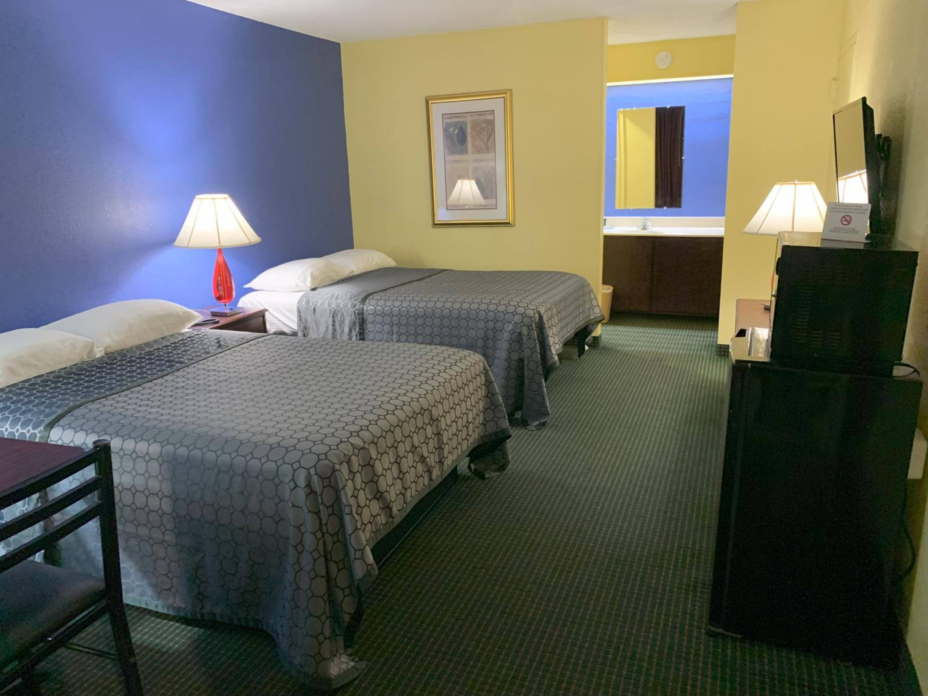 Relax Inn & Suites