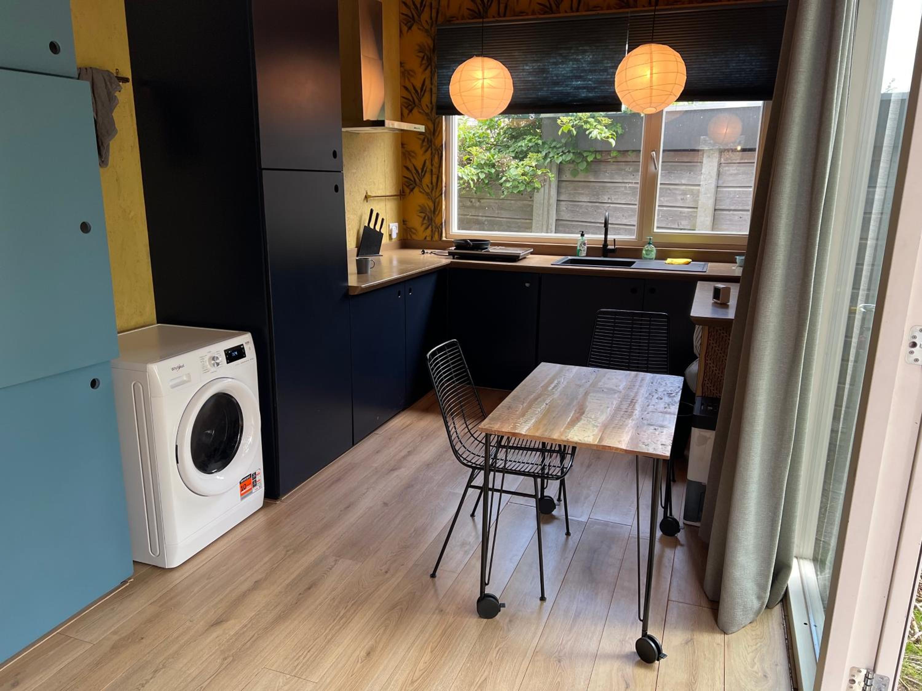 A tiny house - Amsterdam region view 3