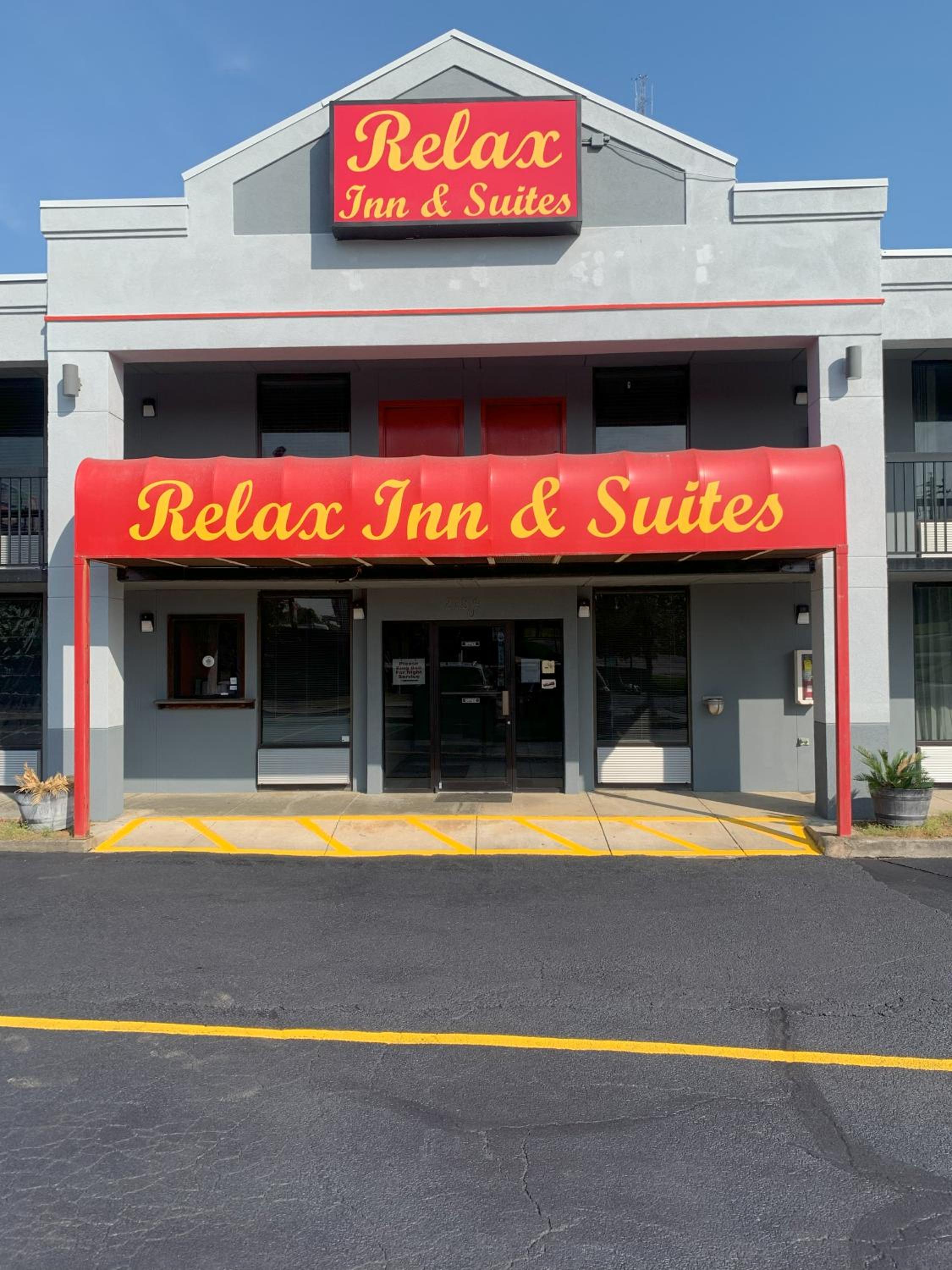 Relax Inn & Suites
