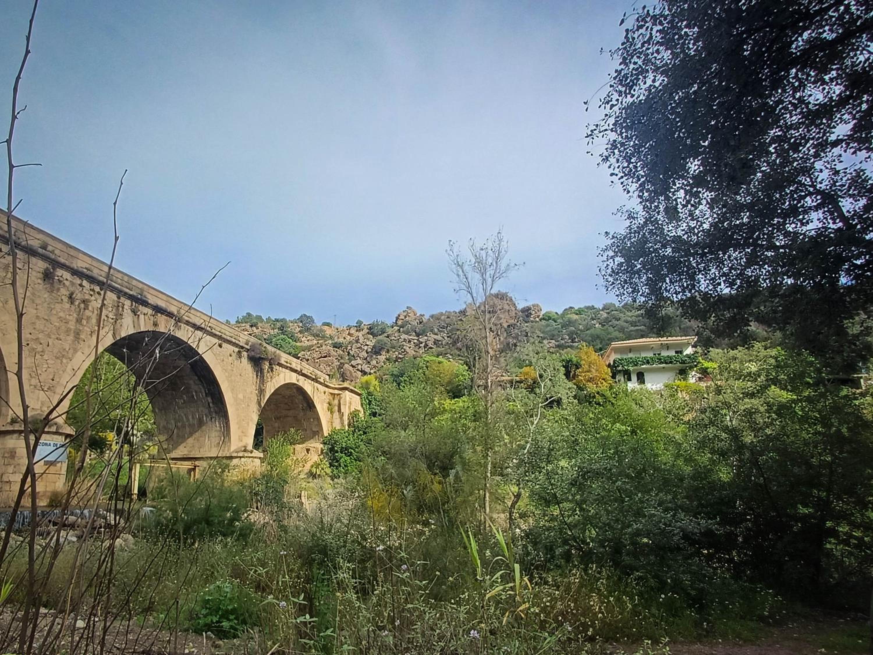 La casa del puente tropical