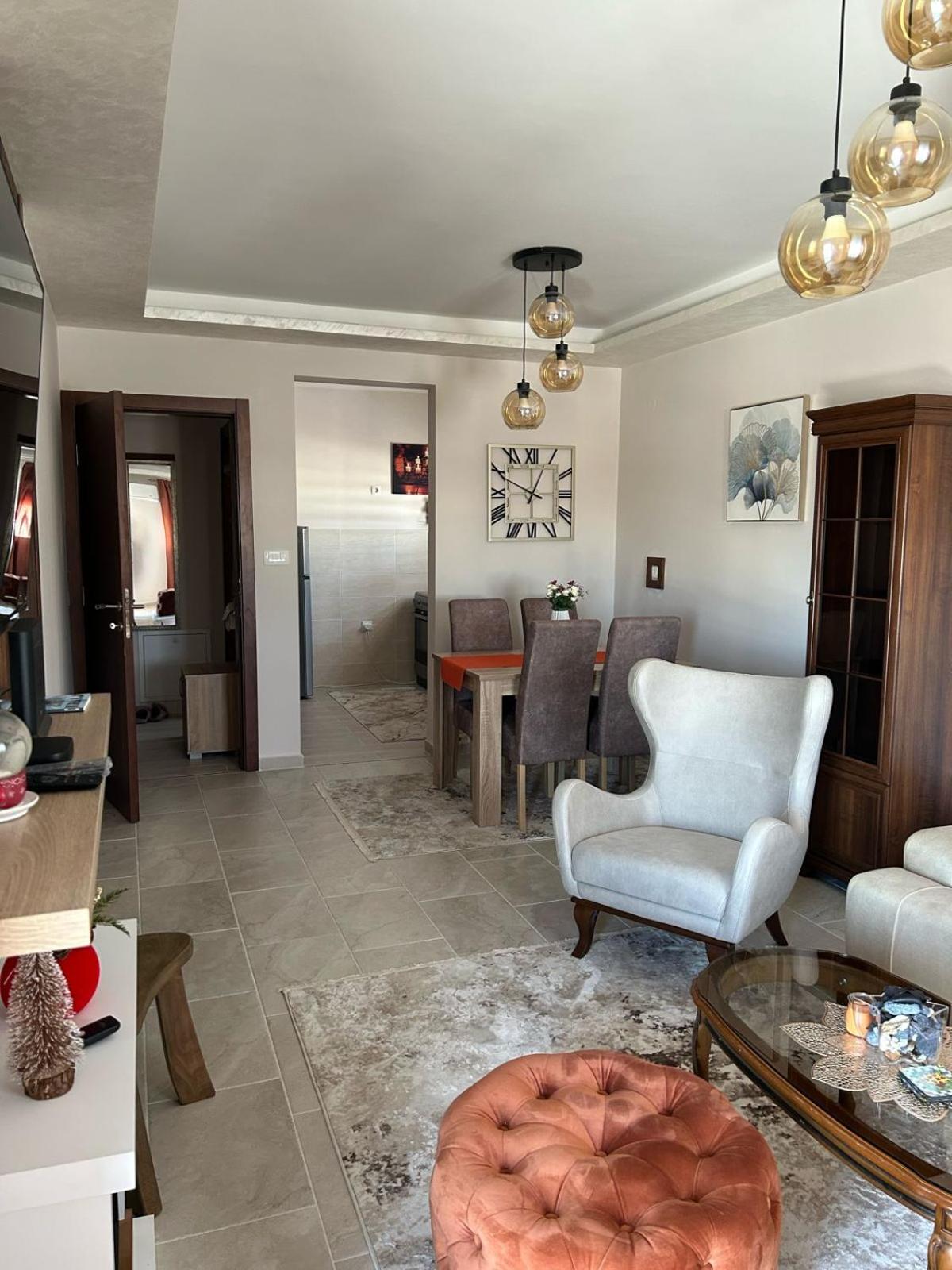 Lux Apartman Jovana view 3