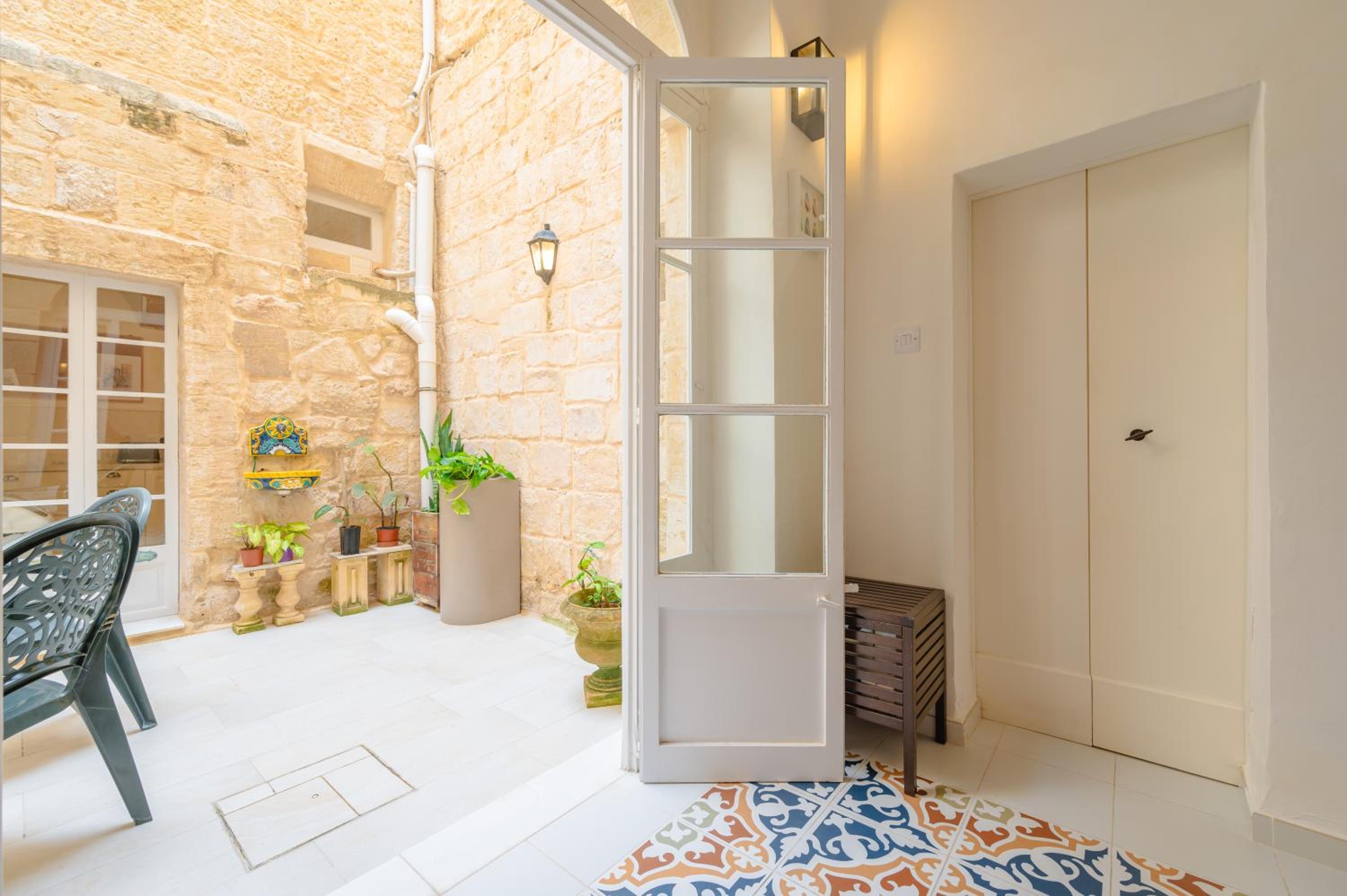 'Notabile' - Private Townhouse in Mdina, photo 102