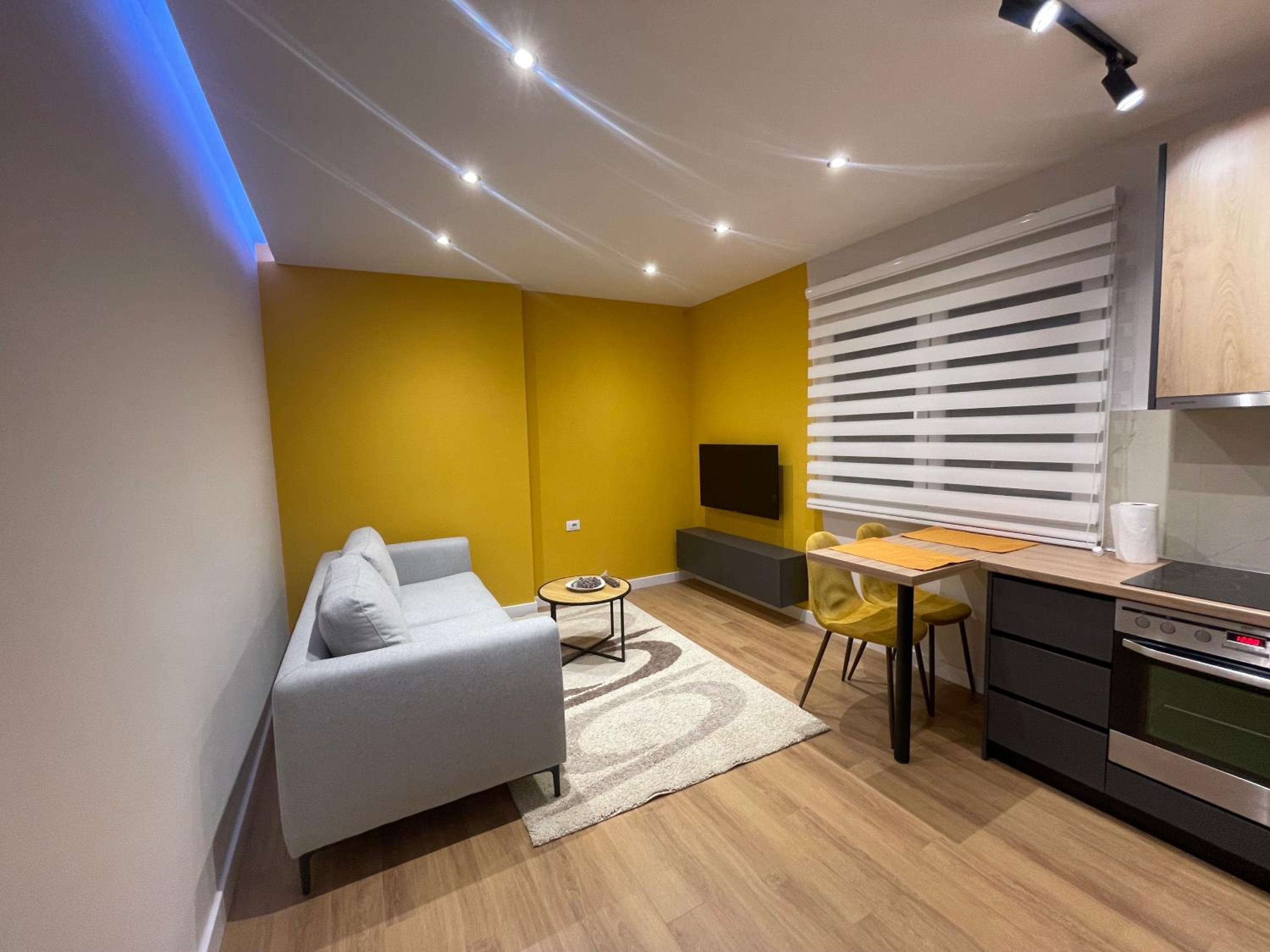 Central Modern Apartment