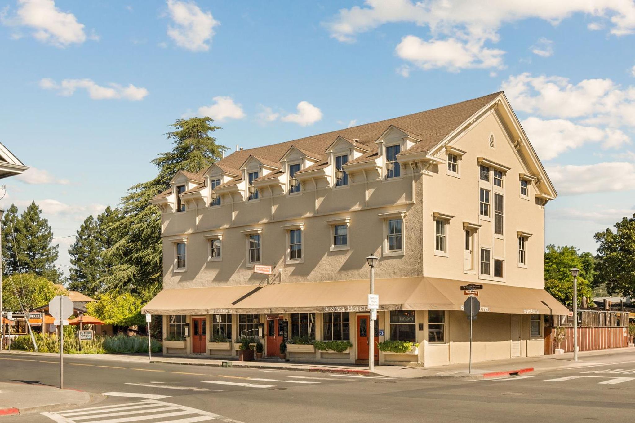 Sonoma Hotel