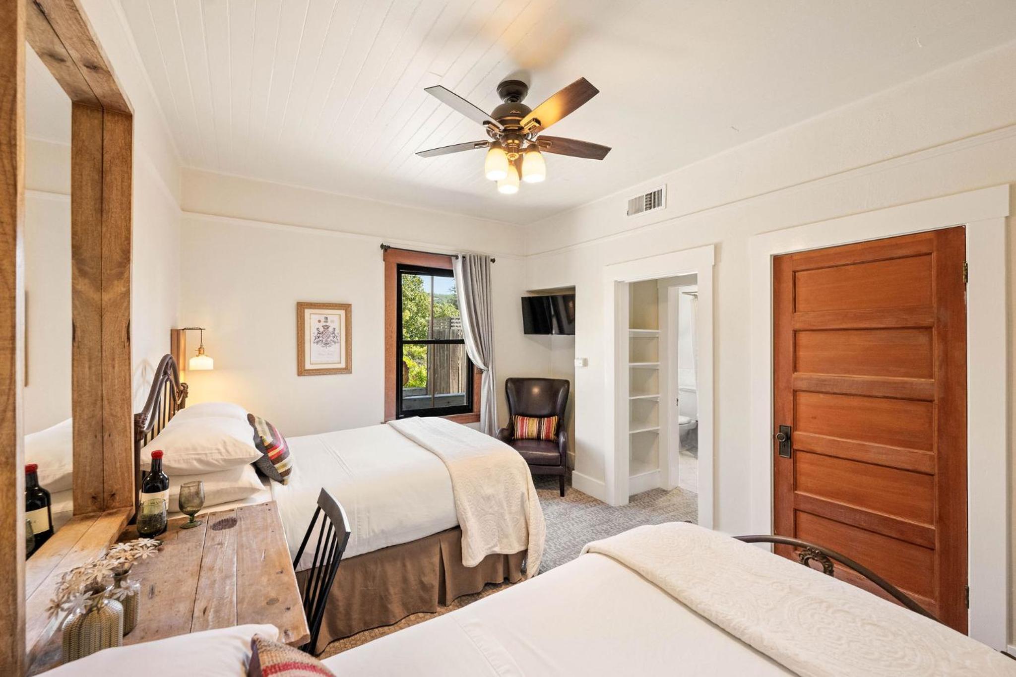 Sonoma Hotel