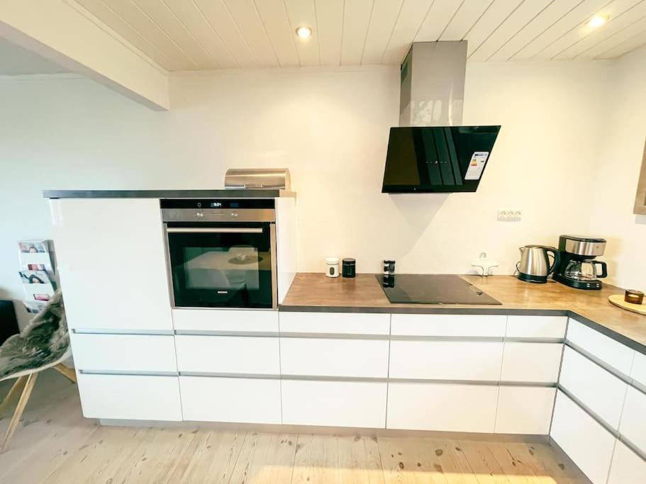 3 BR home for 6 guests, Hoyvík, Tórshavn view 5