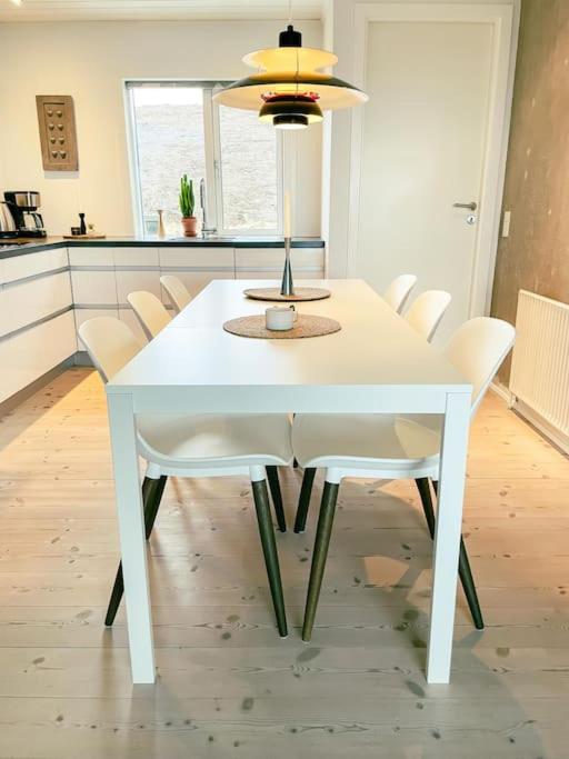 3 BR home for 6 guests, Hoyvík, Tórshavn view 3