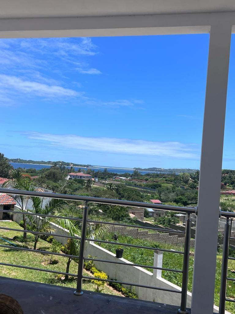 Luxury 2-story retreat with private pool in Bilene beach view 4