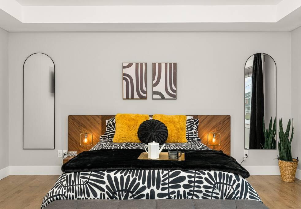 Dwelling Of Lights Residence