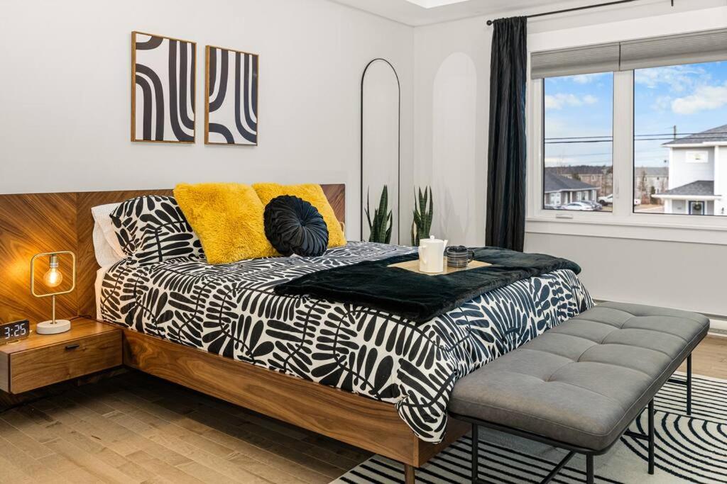 Dwelling Of Lights Residence