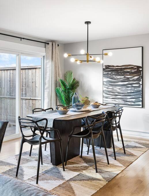 Dwelling Of Lights Residence