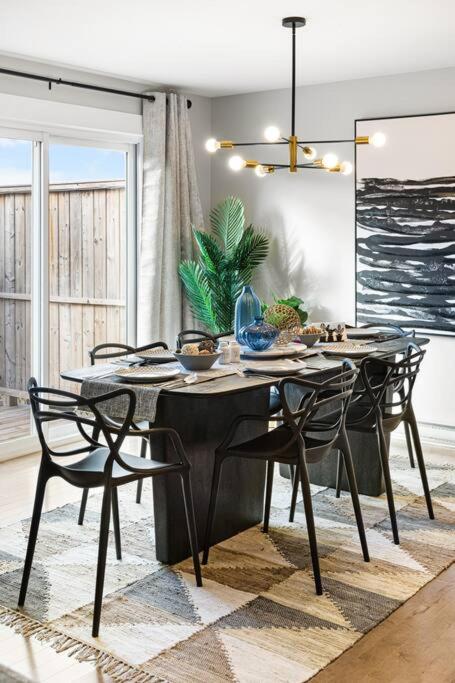Dwelling Of Lights Residence