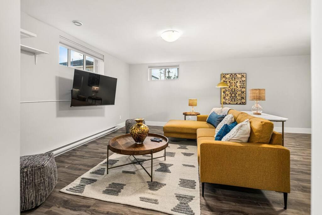Dwelling Of Lights Residence