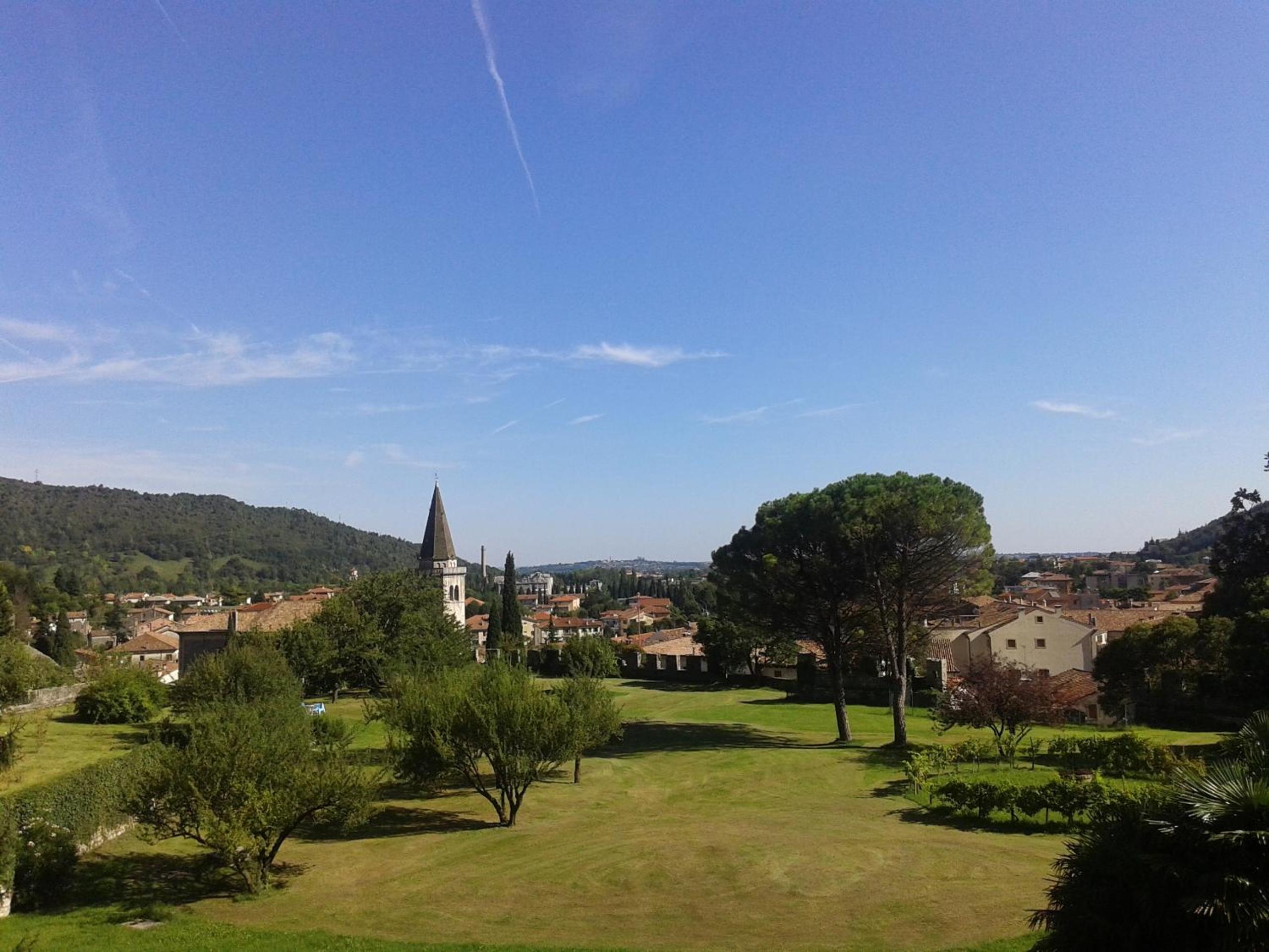 Castrum di Serravalle