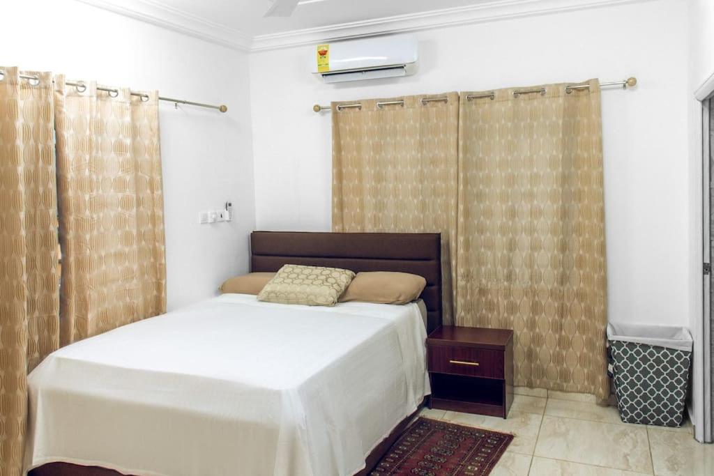 Stylish 2-bed Apartment Spintex view 4