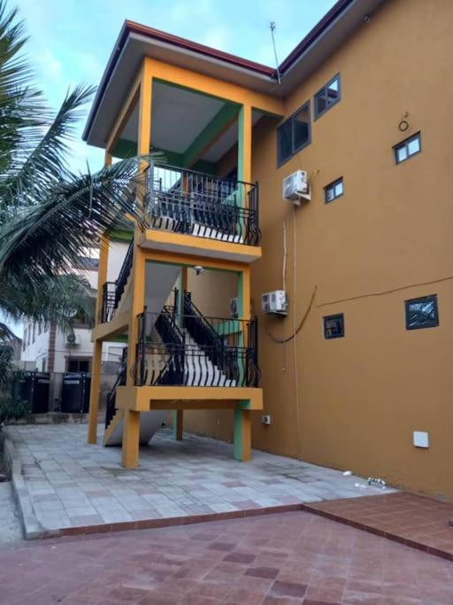 Stylish 2-bed Apartment Spintex view 5