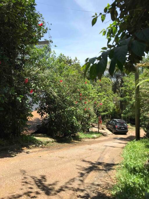 Casa na Praia do Rosa 4 a 7 pessoas