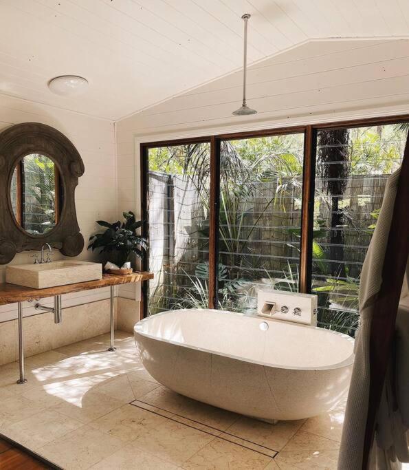 Leaves & Fishes - Private group escape in the Hunter Valley