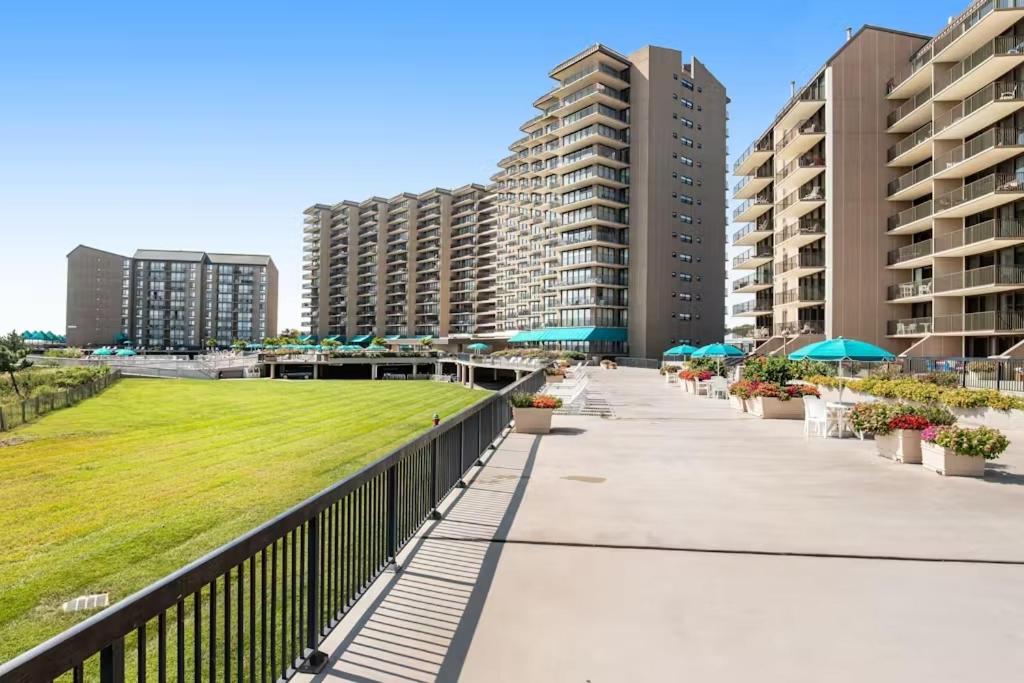 Sea Colony Condos - Bethany Beach view 3