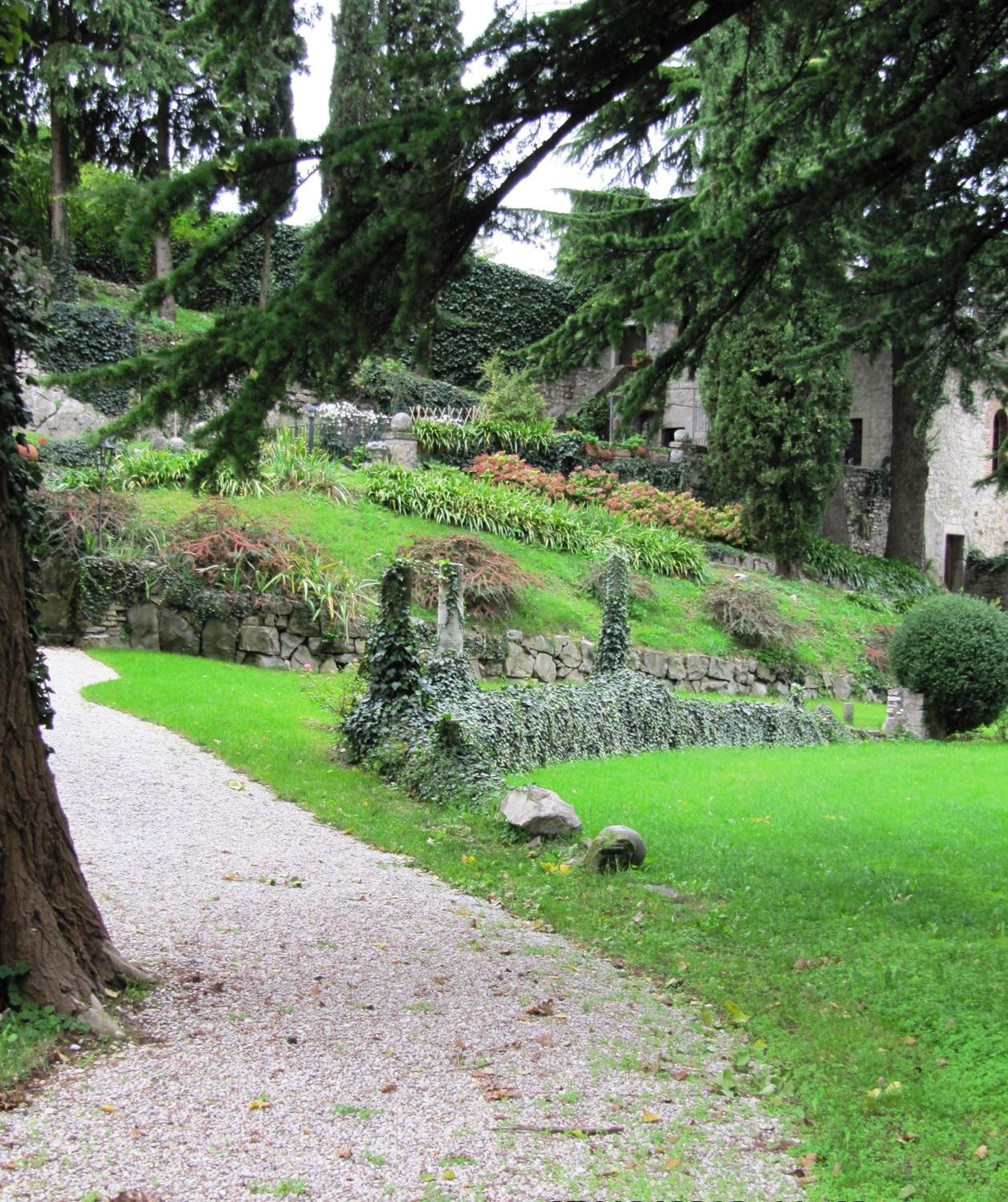 Castrum di Serravalle