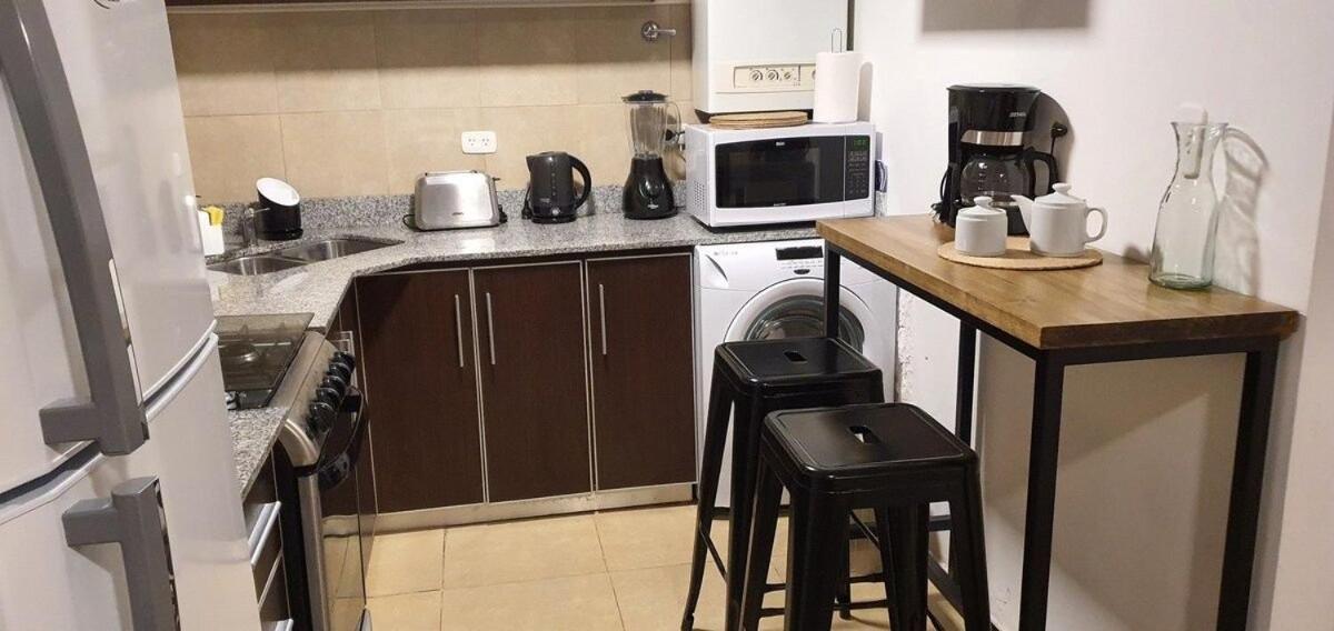 Depto moderno para 2/4 en centro