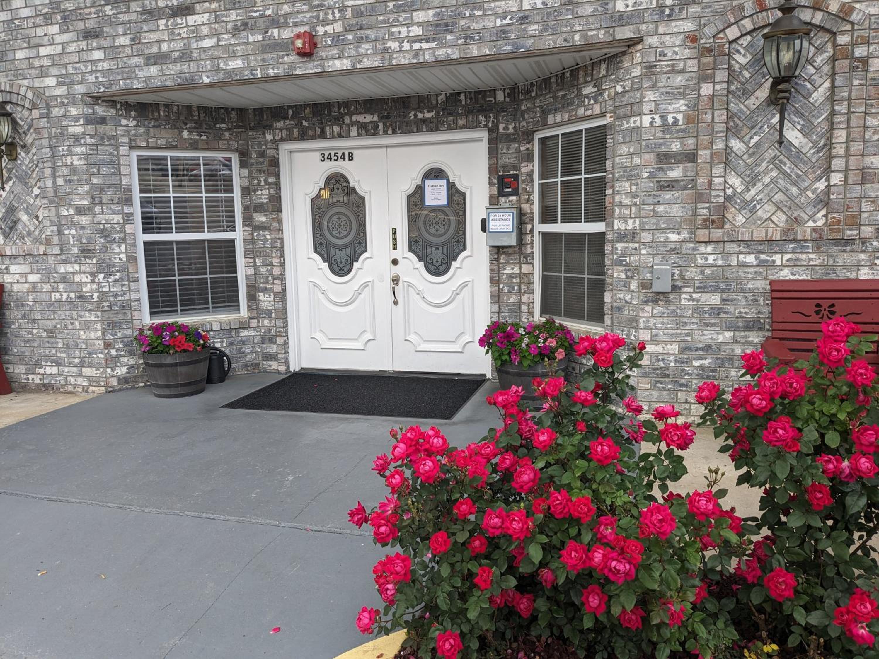 Dutton Inn