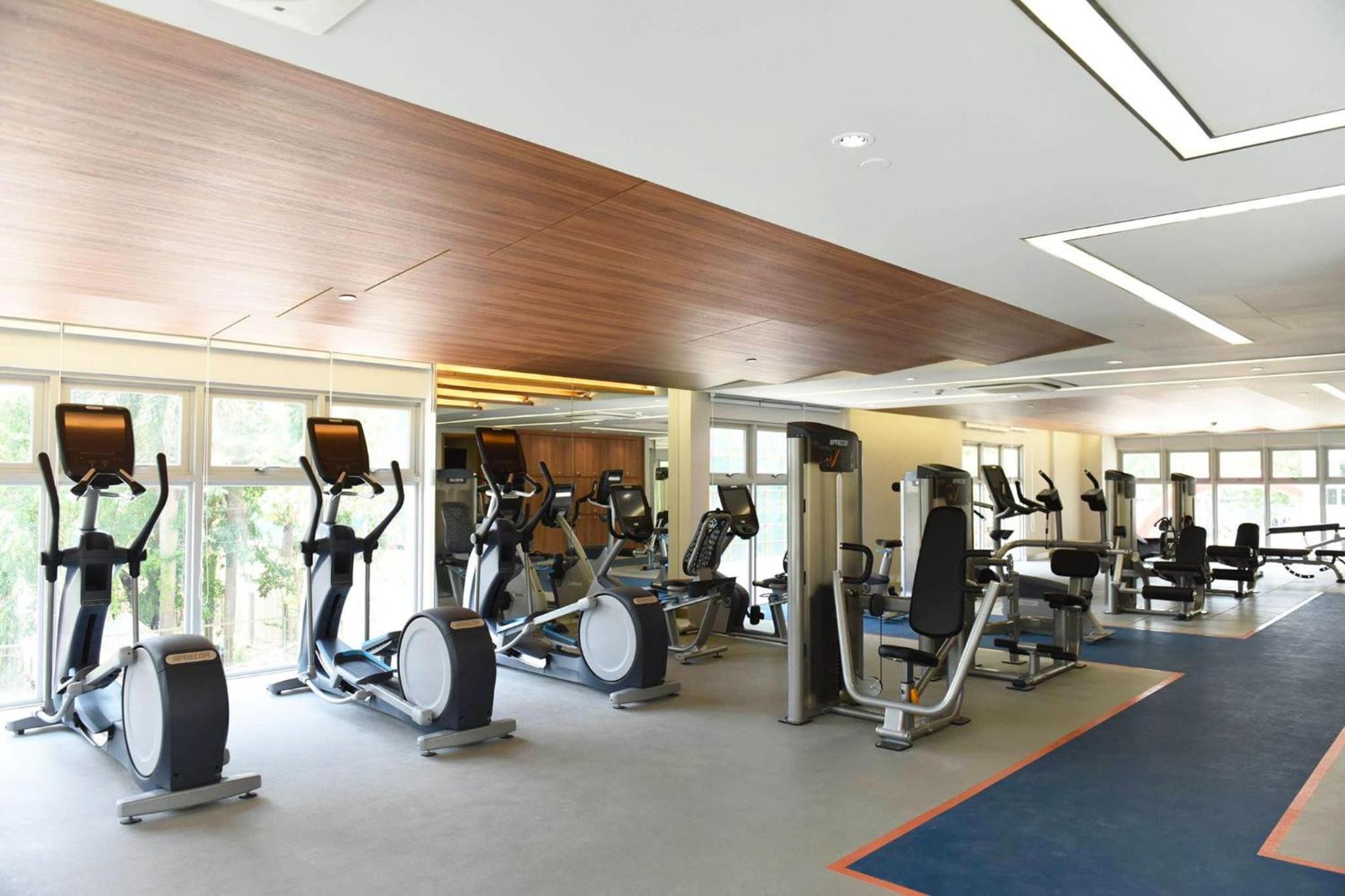 Scenic Valley 3 Bedrooms Balcony with pool view