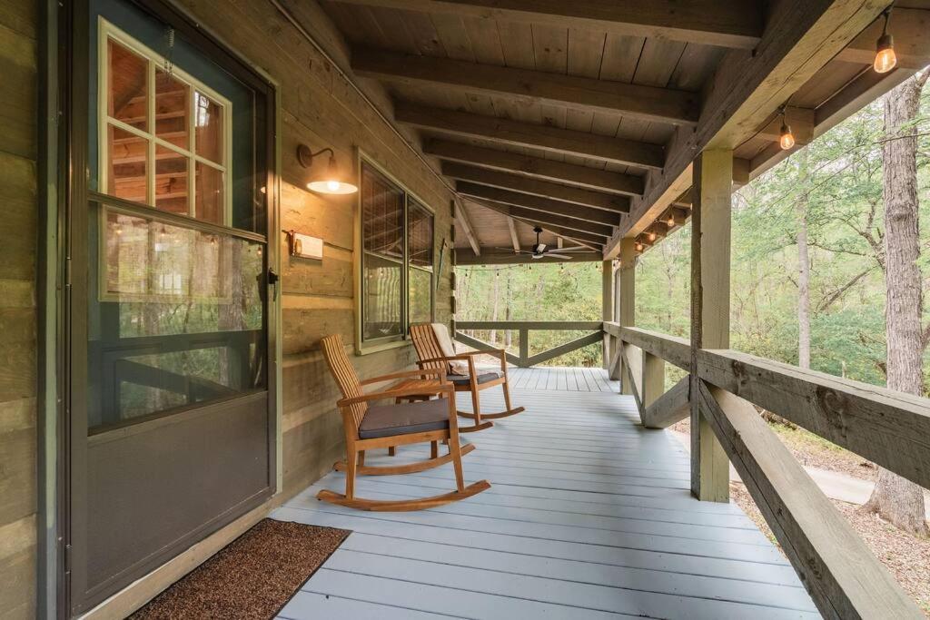 Modern Cabin with Luxury Gym, Firepit + Game Room! view 5