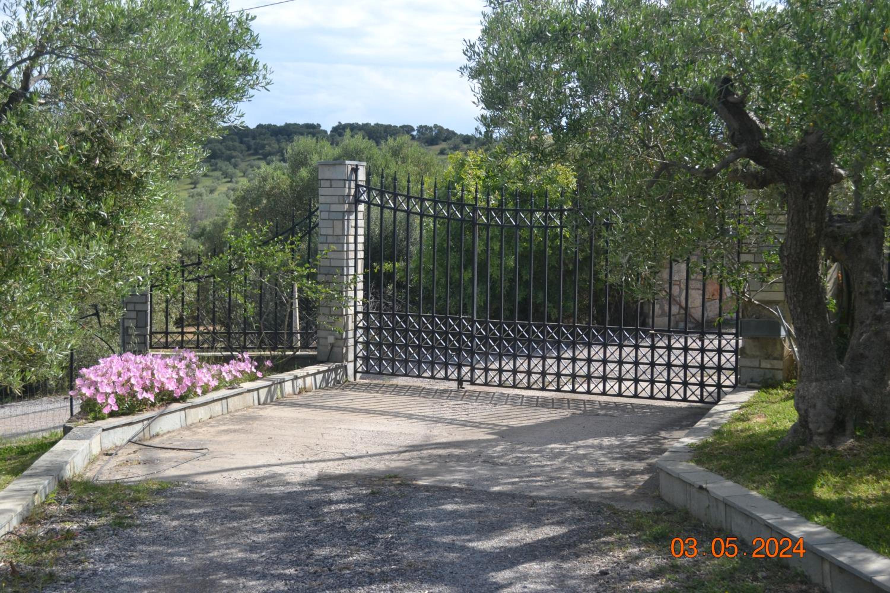 Beautiful maisonette (Όμορφη μεζονέτα) view 3