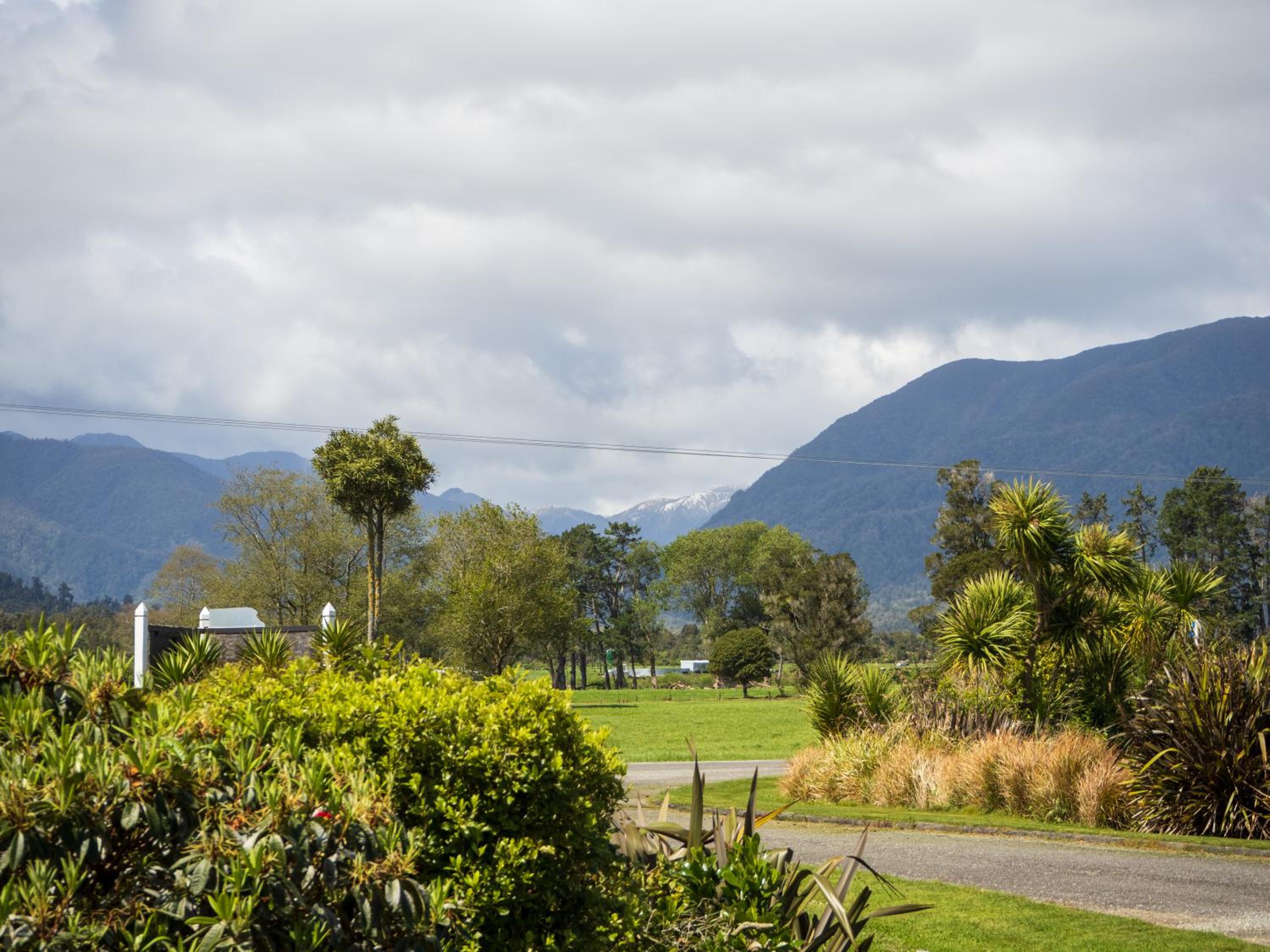 Karamea River Motels view 2