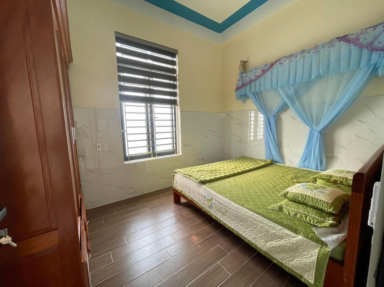 People's House Sea View O Giang view 2