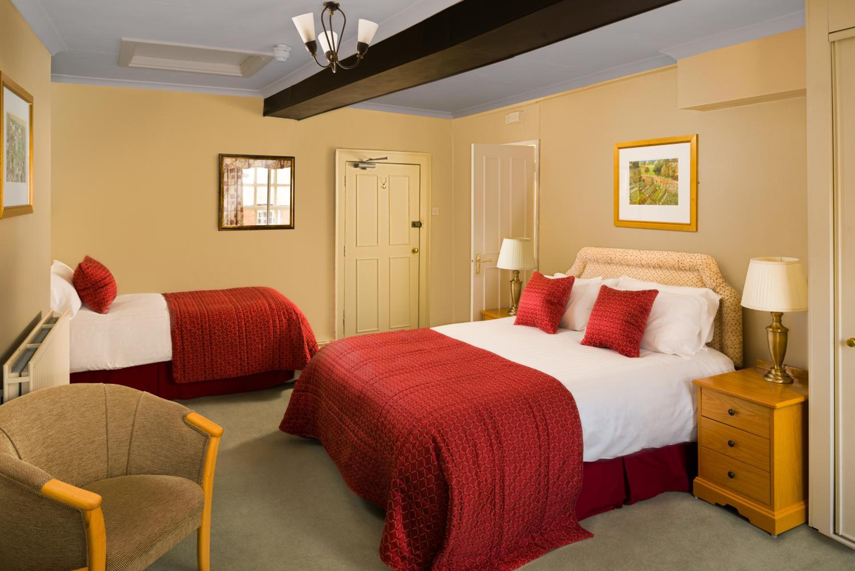 Woodstock Vacations - Marlborough Arms - Property Image 8