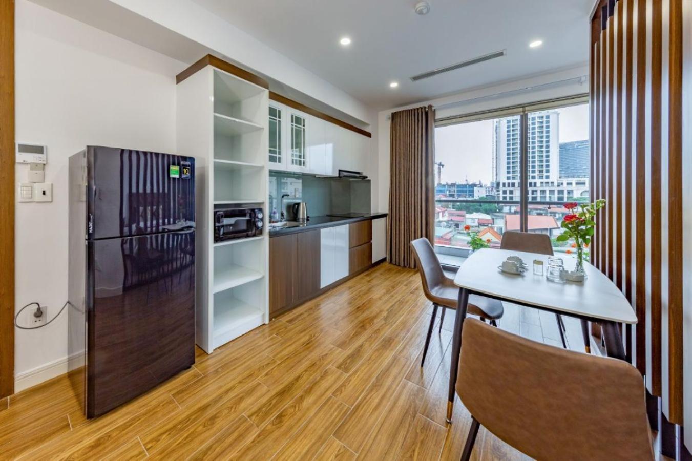 Phong Lan Apartments