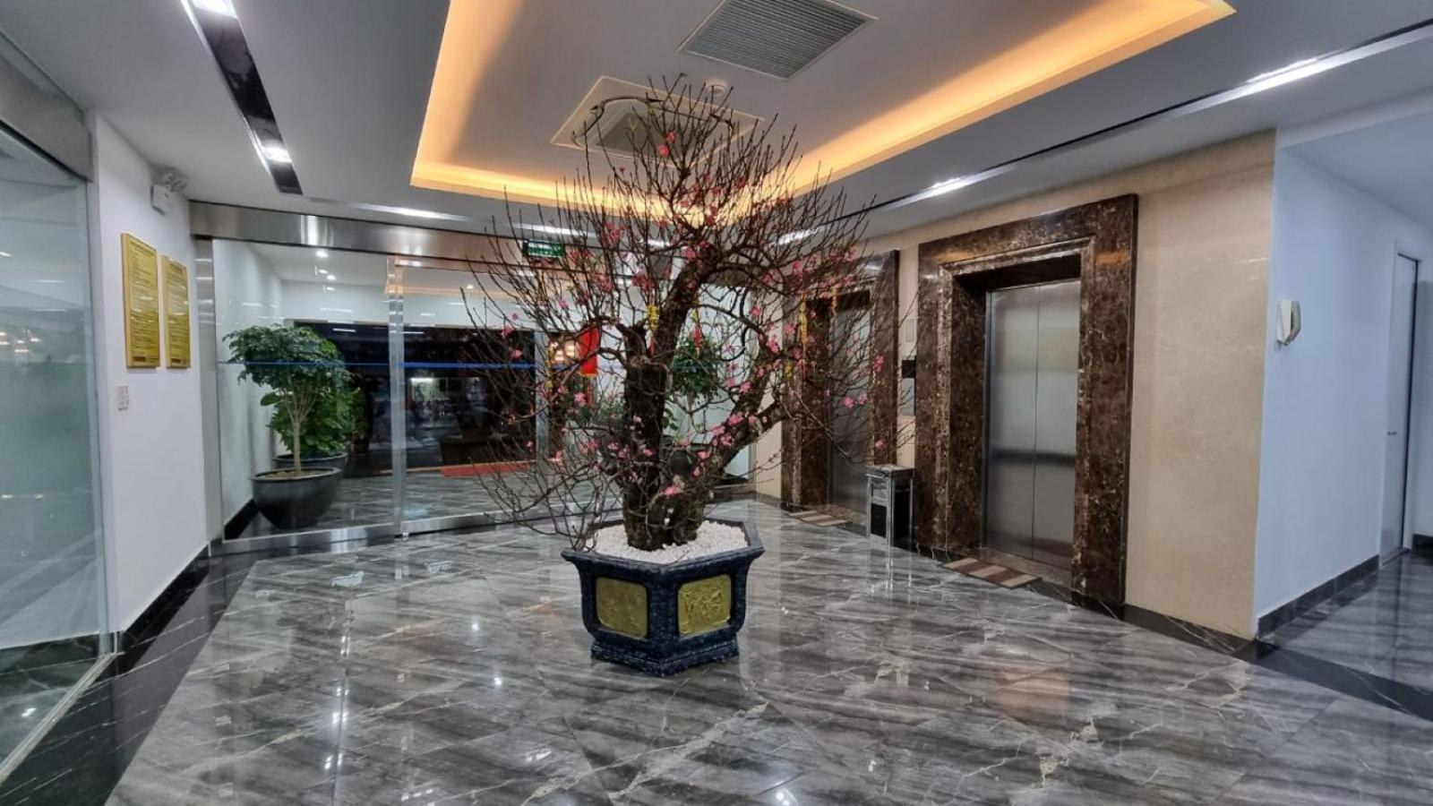 Phong Lan Apartments