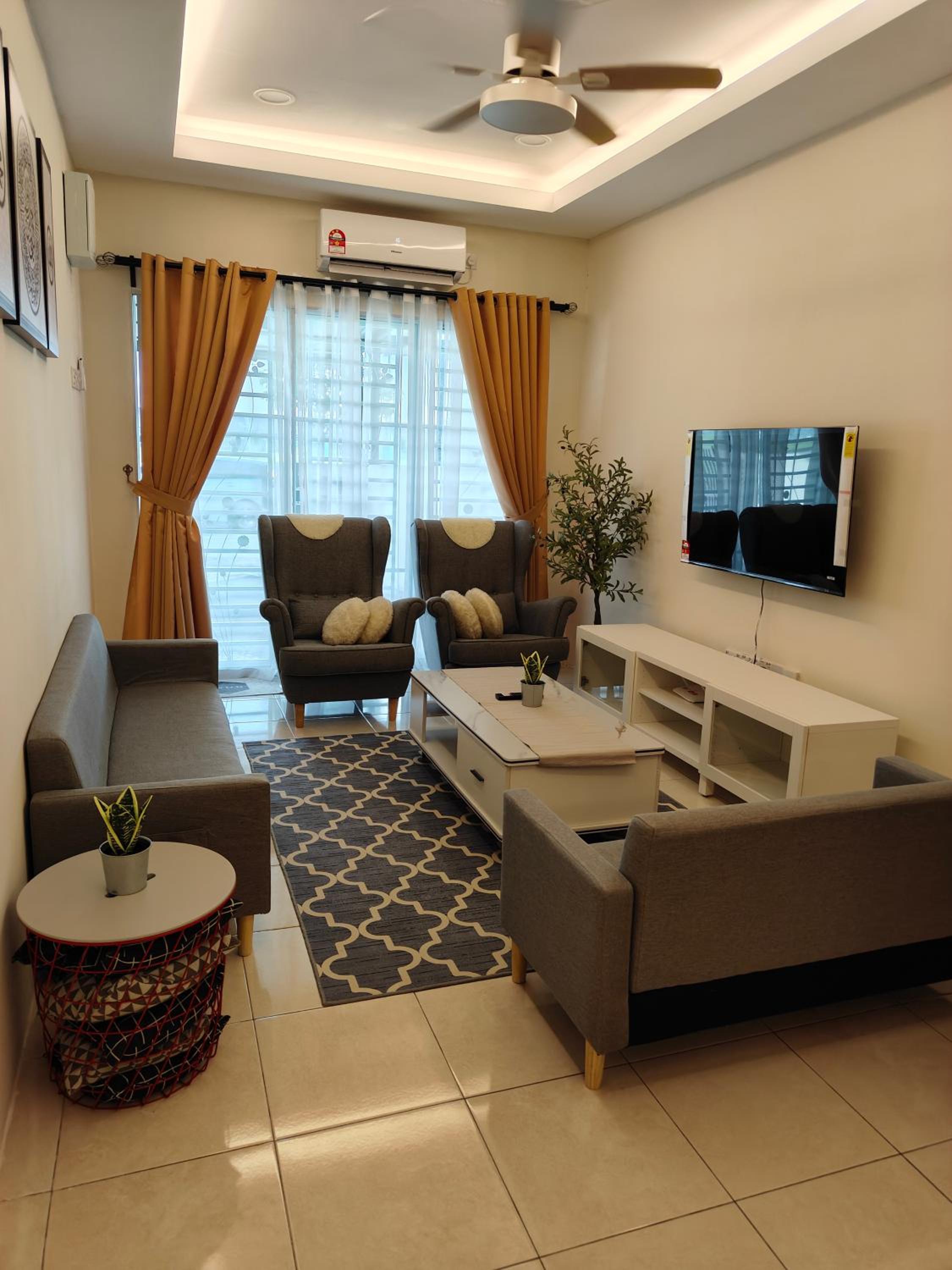 EEYANA HOMESTAY LAGENDA, TELUK INTAN photo 2